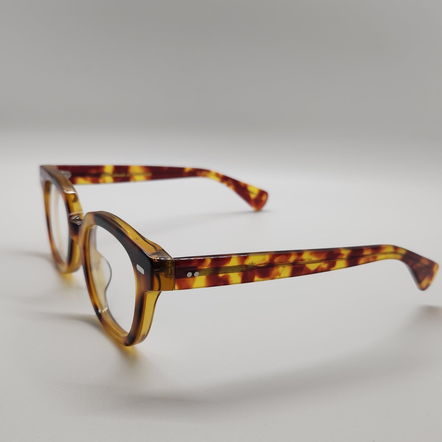 8MM Honey Tort Frames Profile