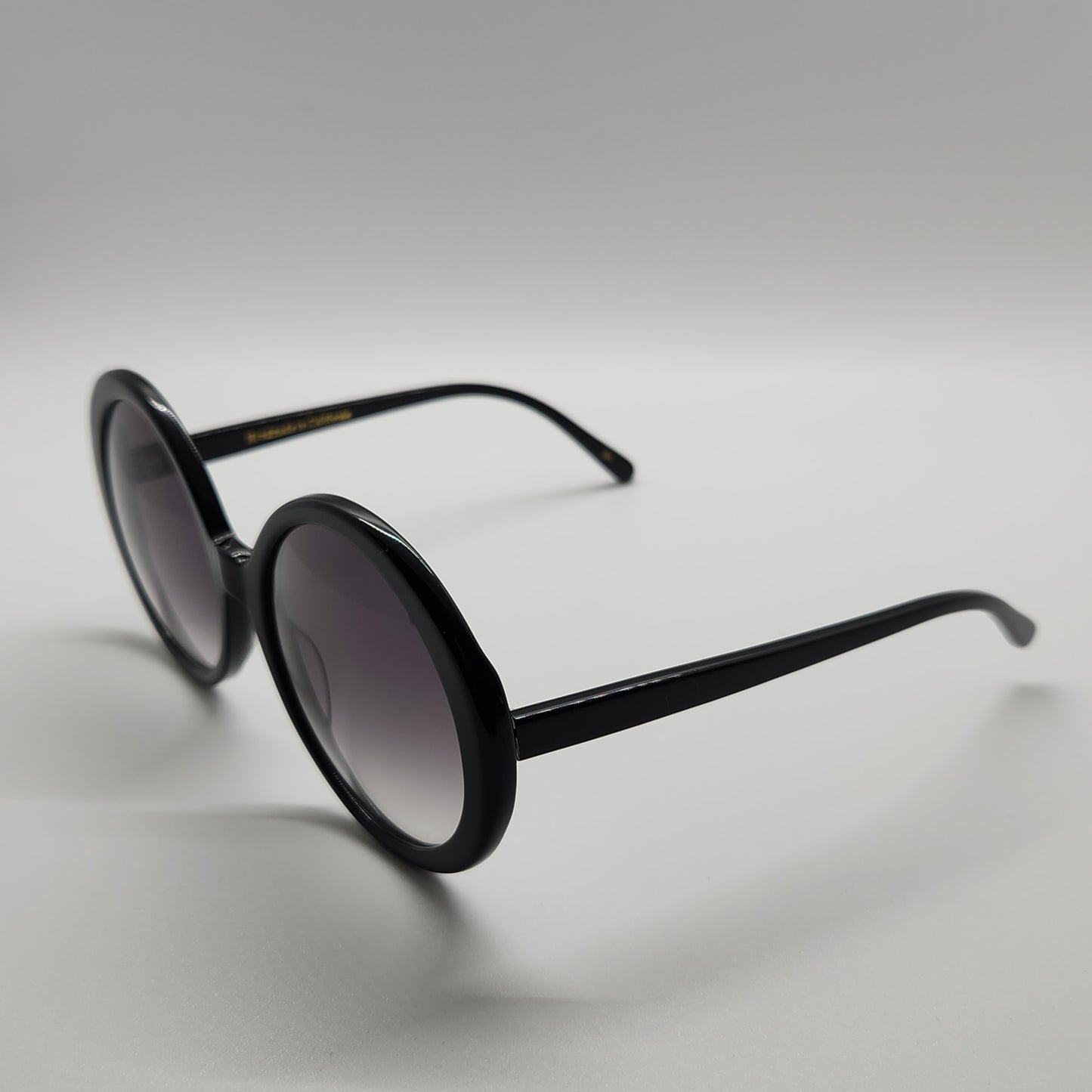 Mary J Black Sunglasses Profile