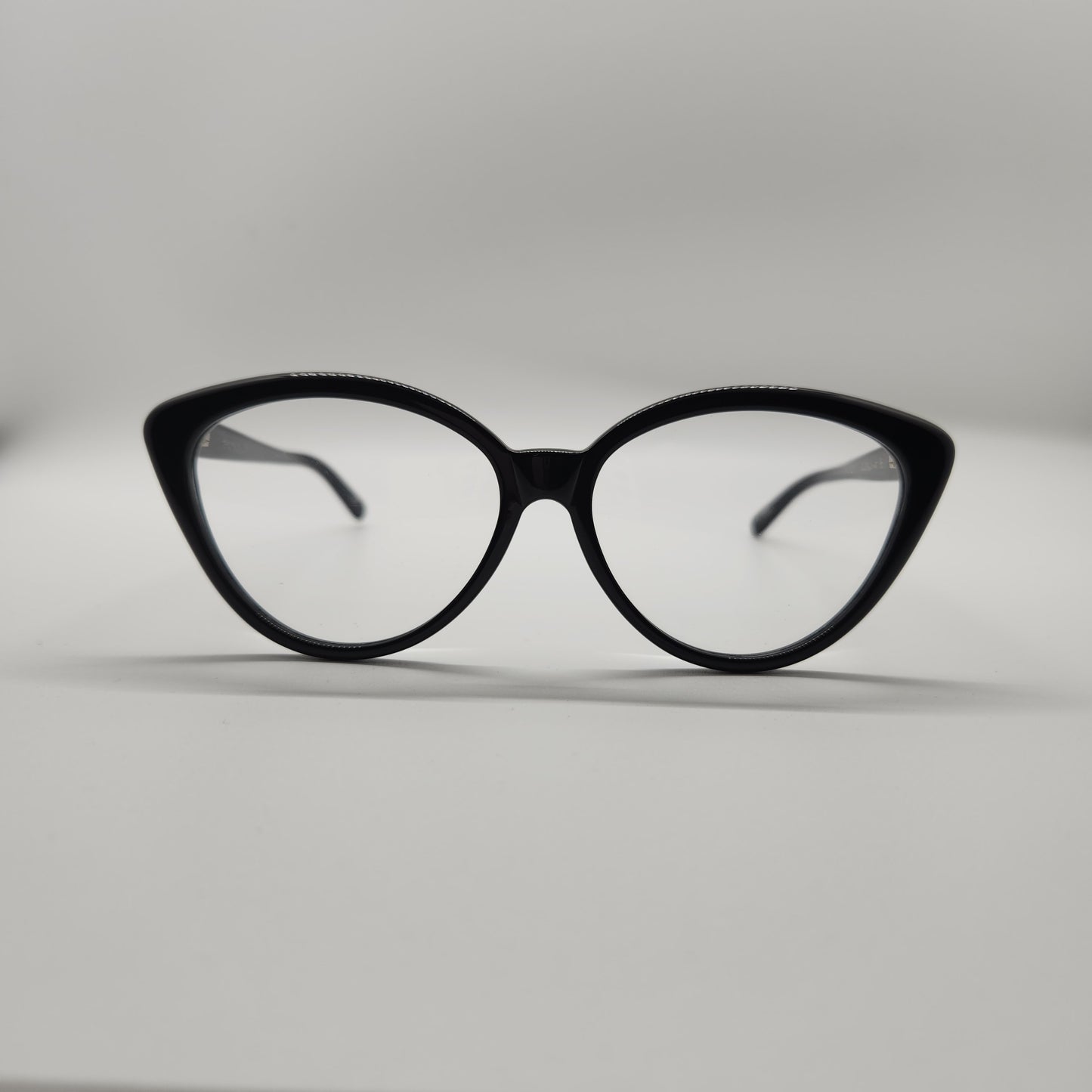 Black cat-eye frame front