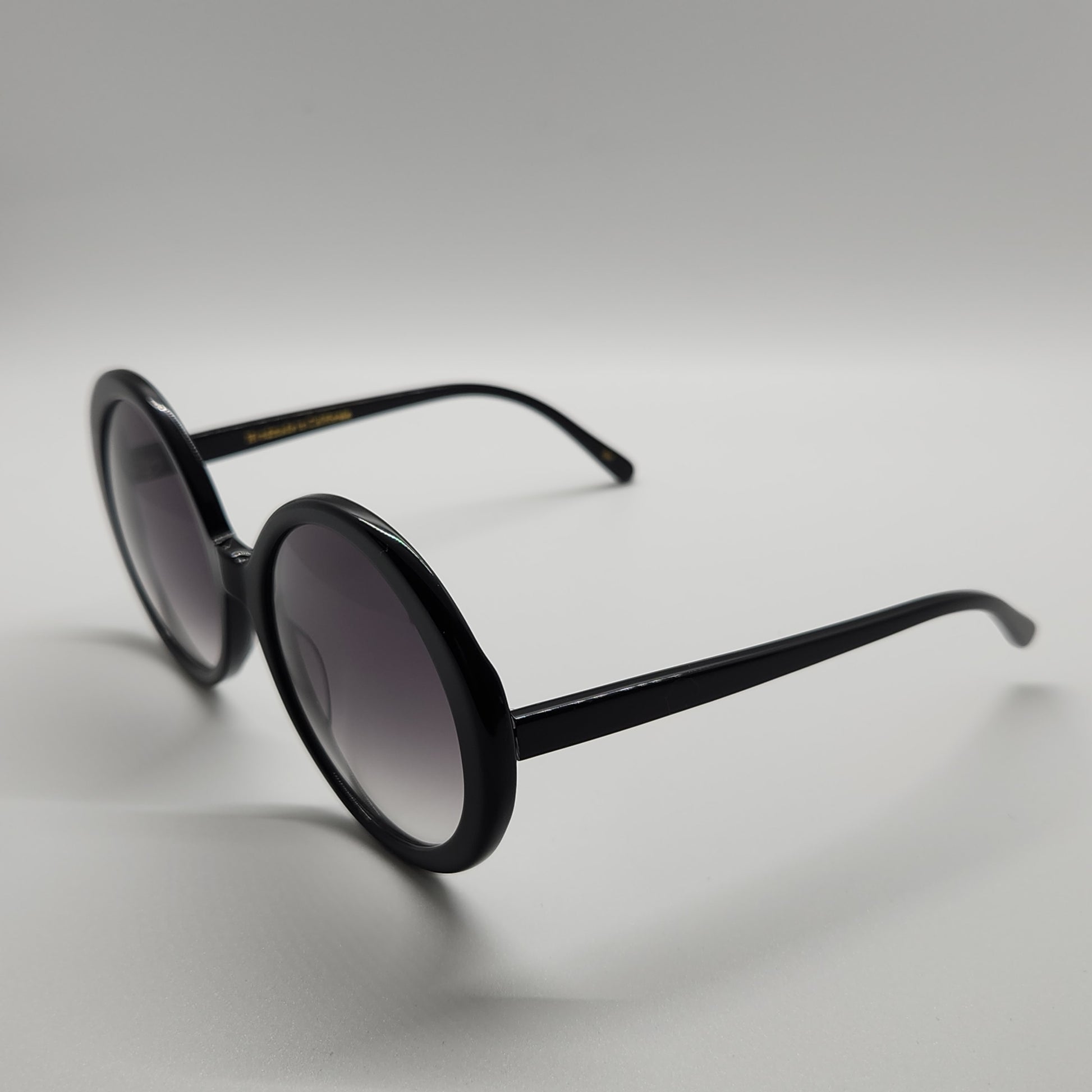 Mary J Black Sunglasses Profile
