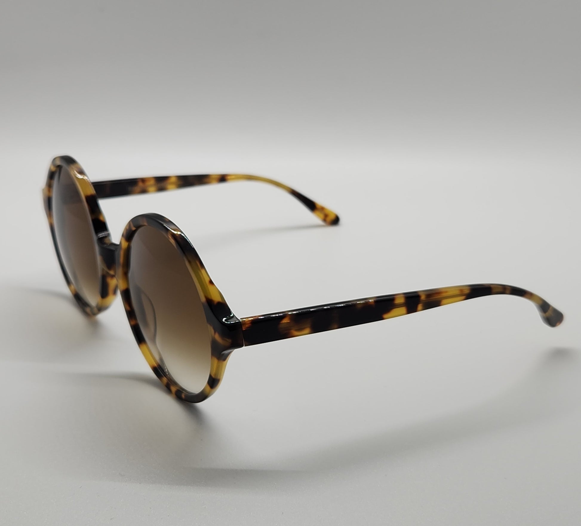 Olivia TOK Sunglasses Profile